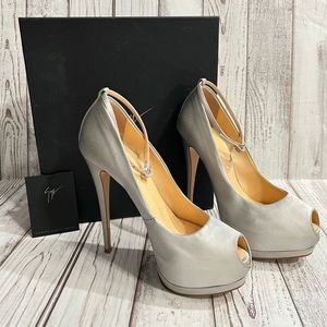 Giuseppe Zanotto Silver Peep Toe Pumps